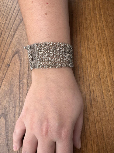 Bracelet Bracelet manchette en argent égyptien à cinq rangs de maillons 58 Facettes