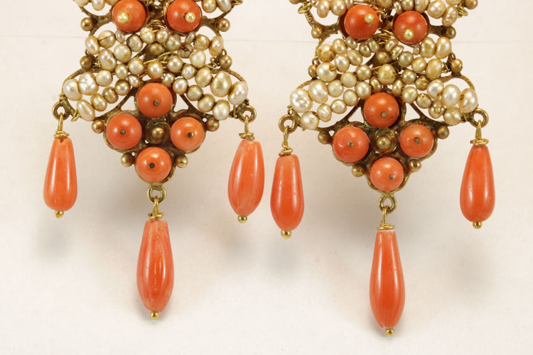 Boucles d'oreilles Boucles d'oreilles anciennes en perles de corail et filigrane d'or jaune 58 Facettes 7712