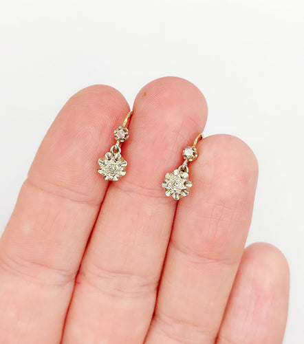 Boucles d'oreilles Dormeuses antique or 18k diamants serti étoilés (circa 1920) 58 Facettes A06529