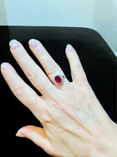 Bague 52 Bague Pompadour or blanc, rubis sang de pigeon et diamants 58 Facettes 4620 A