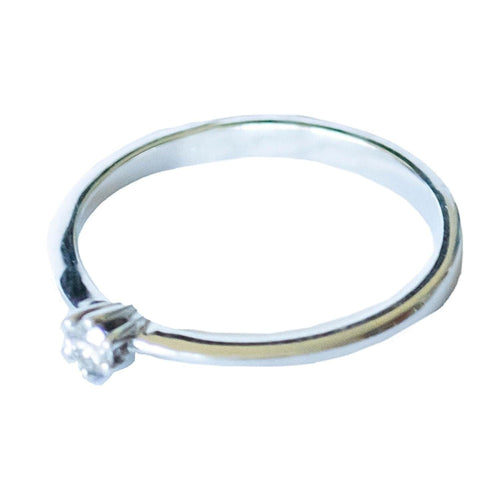 Bague 53 Bague en or au design contemporain avec diamant 58 Facettes Q188
