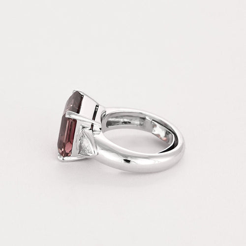 Bague 44 Bague en or blanc, tourmaline rose et diamants 58 Facettes LJ25-332