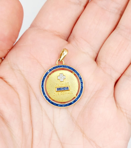 Pendentif AUGIS - Pendentif médaille d'amour 23mm or jaune, diamants et saphirs calibrés 58 Facettes A06326