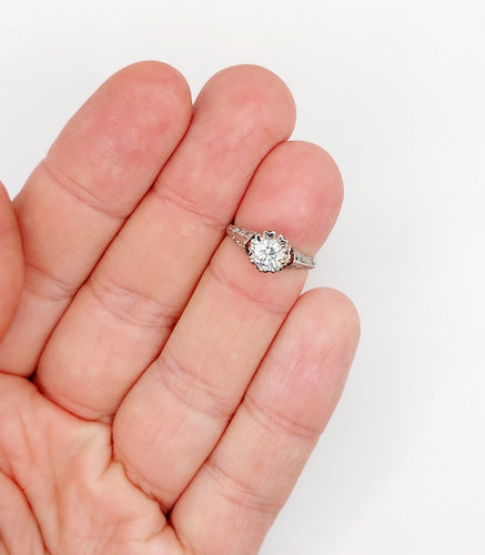 Bague 47 Bague solitaire Art Déco or blanc, platine et diamant 0,55 carat (circa 1930) 58 Facettes A00256