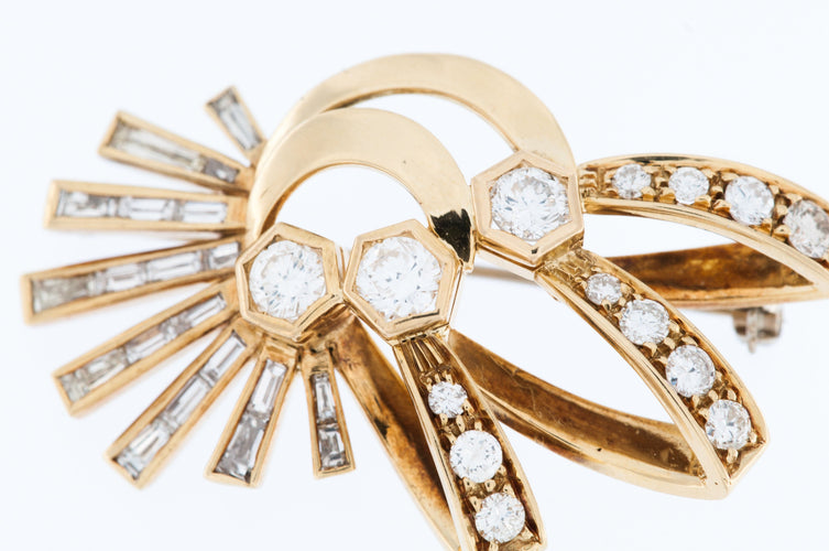 Bracelet Broche ancienne en or jaune et diamants 58 Facettes