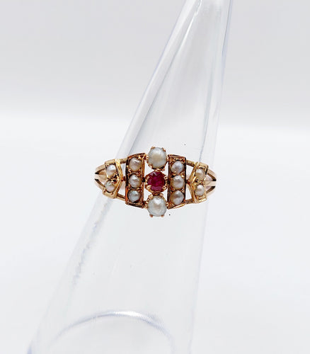 Bague 50 Bague victorienne or rose 18k rubis et perles (circa 1880) 58 Facettes A05279