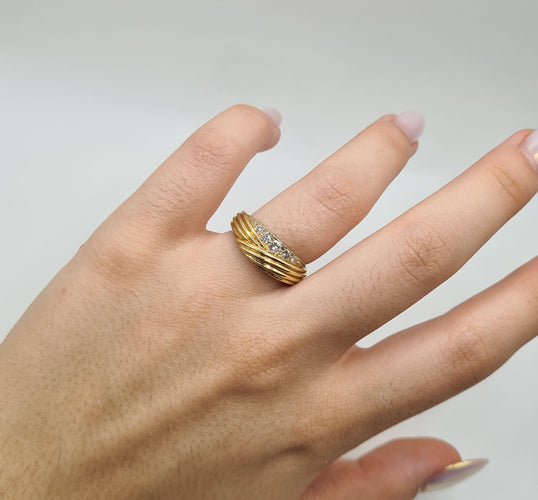 Bague 54 Bague or jaune diamants 58 Facettes