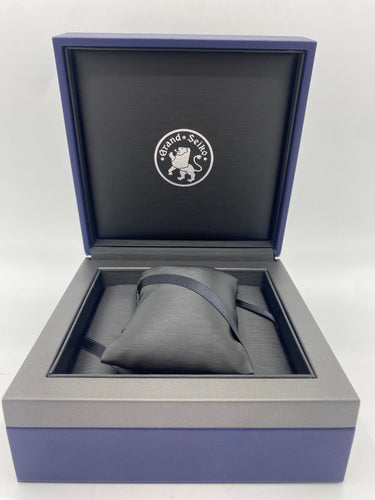 Montre GRAND SEIKO- Montre collection Héritage 58 Facettes 096422153745