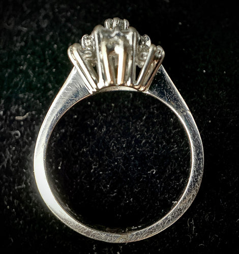 Bague 48.5 Bague fleur or blanc diamants 58 Facettes