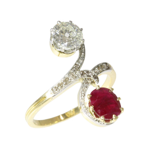 Bague 53 Circa 1900 Art Nouveau Toi et Moi ring with diamond, ruby, antique sparkle 58 Facettes 25317-0120