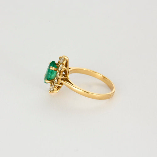 Bague 56 Bague navette, or jaune, diamants et émeraude 58 Facettes SMA01091