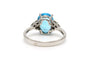 Bague 50 Bague contemporaine sertie d'une topaze et de diamants en or blanc 14 carats 58 Facettes 23124
