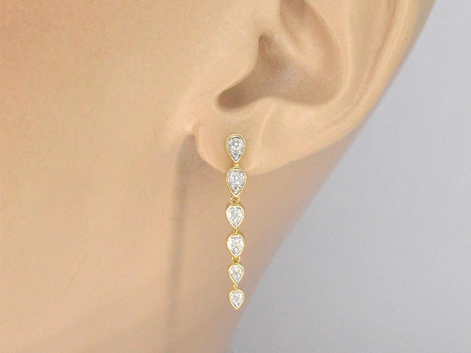 Boucles d'oreilles Boucles d'oreilles en or jaune avec diamants 58 Facettes 2339