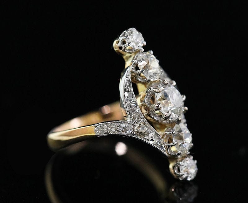 Bague 49 Bague Belle Epoque de forme marquise en diamants 58 Facettes