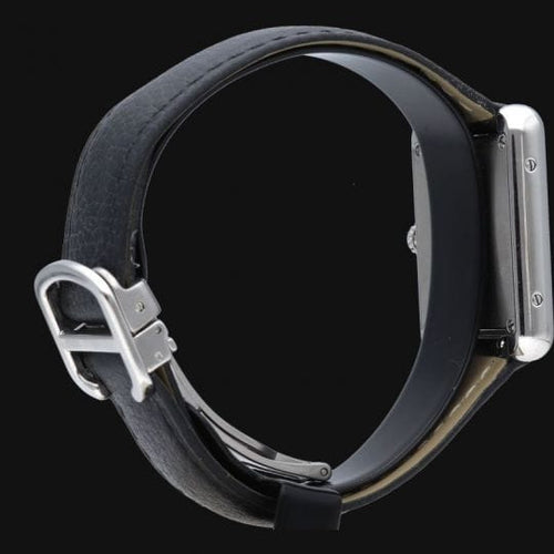 Cartier 显示 Tank 单人 