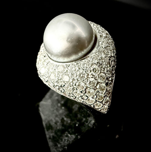 Bague 53.5 Bague en or blanc sertie d'une perle grise et de brillants 58 Facettes