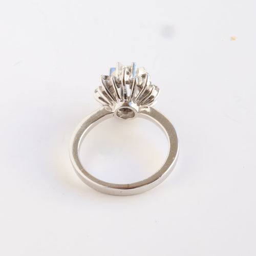 Vintage-tyylinen valkokultainen ruusukerengas timanteilla 