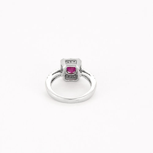 Bague 49,5 Bague or blanc, rubis et diamants 58 Facettes B250247