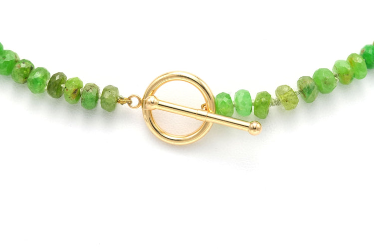 Collier Collier contemporain en briolettes d'émeraude, fermoir en or jaune 58 Facettes 13321