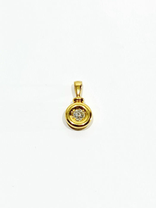 Pendentif Pendentif en or jaune et diamant 58 Facettes