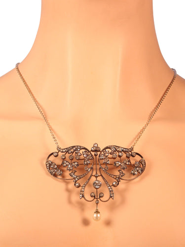 Pendentif Rêverie romantique : broche-pendentif en diamant victorien avec accent de perles 58 Facettes 22154-0348