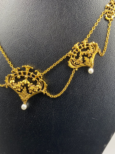 Collier Collier draperie en or 18 carats et perles, travail français vers 1880 58 Facettes AB37