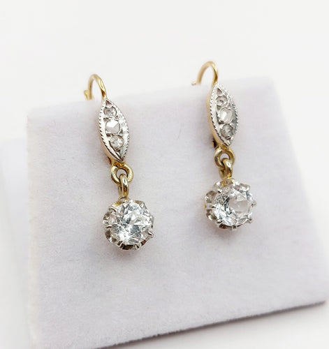 Boucles d'oreilles Dormeuses or jaune, spinelles blanc synthétiques et diamants taille rose (circa 1920) 58 Facettes A06245