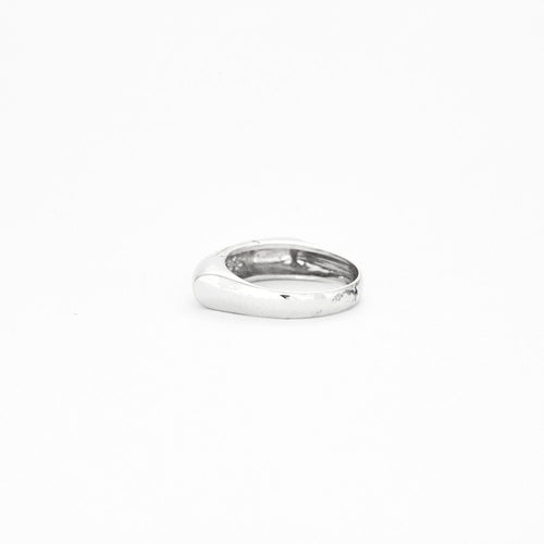 Bague 54 Bague en or blanc et pavée de diamants 58 Facettes 2521