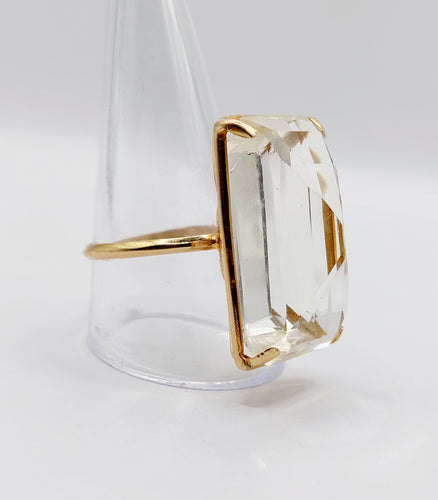 Vintage cocktail ring in 18k gold and yellow stone 