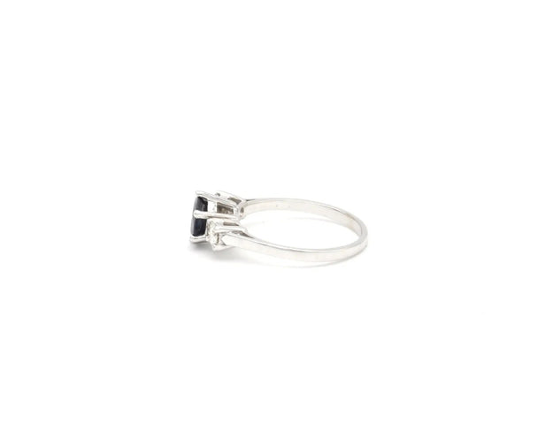 Bague Bague en or blanc avec saphir de 1,3 ct et diamants 58 Facettes 14308