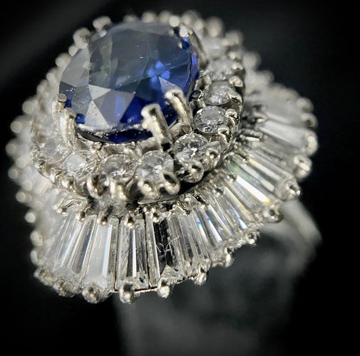 Bague 54 Bague Jupe avec saphir et diamants en baguette et brillant 58 Facettes