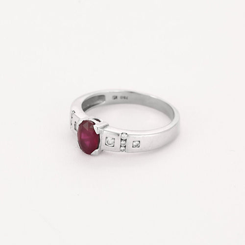 Bague 56,5 Bague or blanc, rubis et diamants 58 Facettes B250459