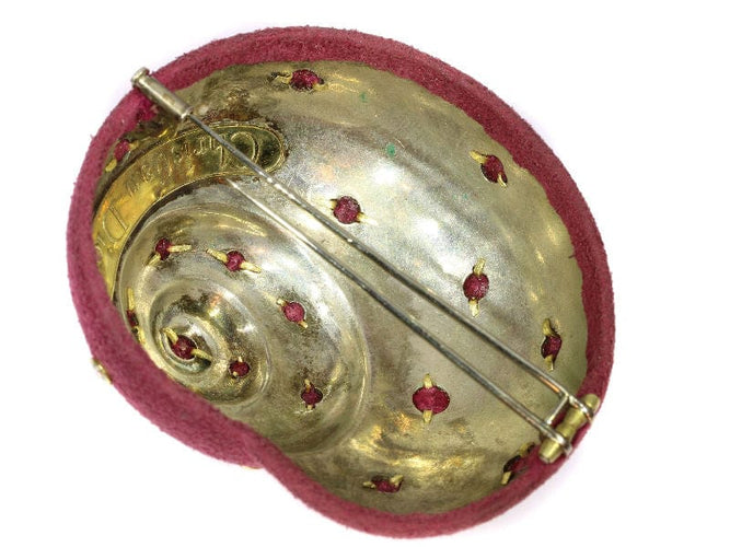 Boucles d'oreilles Bijoux emblématiques des années 60 : boucles d'oreilles et broche escargot de Christian Dior avec diamants de 6,74 ct 58 Facettes 18134-0007