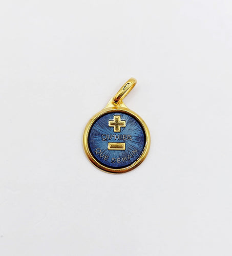Pendentif AUGIS - Pendentif médaille d'amour or jaune  - L'Élégante Bleue Foncée 58 Facettes J10794X000