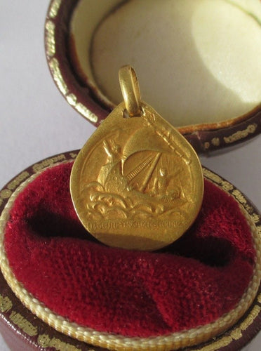 Rasumny - Medaljon privezak Art Nouveau dvostrani Sveti Đorđe u žutom zlatu 18k 