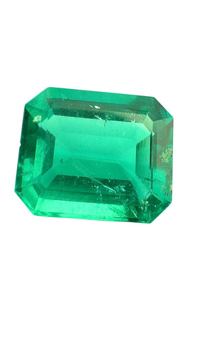 Gemstone Émeraude de Colombie certifiée de 2,92 carats 58 Facettes