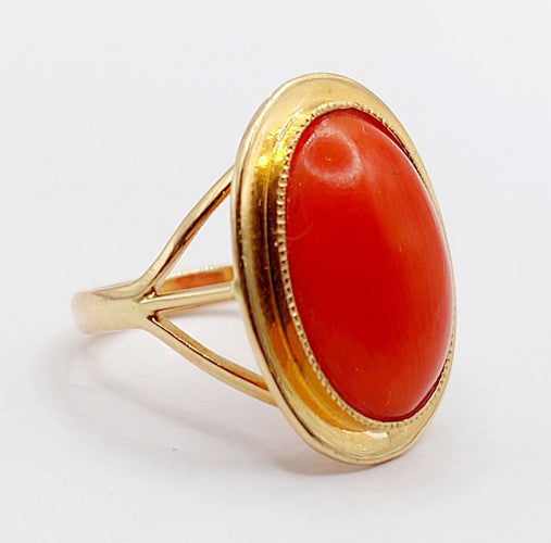 Bague 43 Bague cocktail or rose, cabochon de corail, Art Déco 58 Facettes A06379