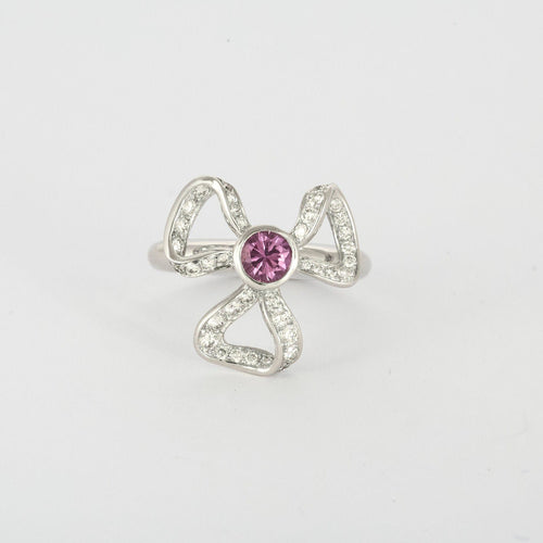 Bague 53 MELLERIO - Marie-Antoinette - Bague or gris, diamants, saphir 58 Facettes J1WG111-SD53