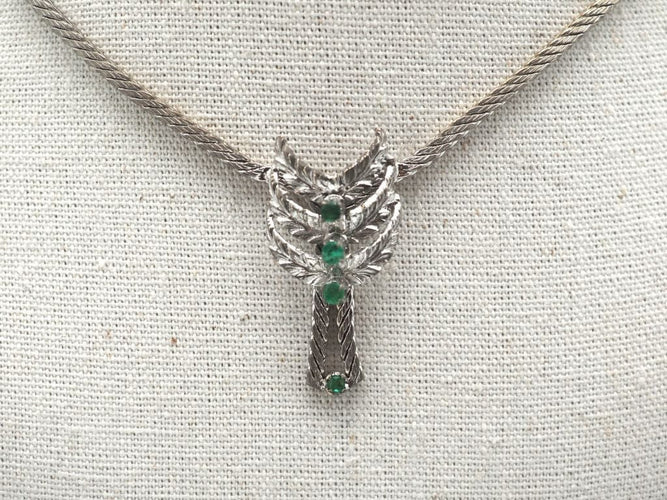 Collier Collier or blanc émeraude 58 Facettes