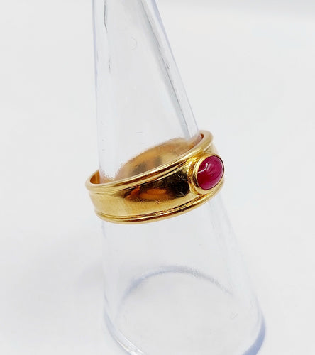 Bague jonc vintage Art Déco or jaune, cabochon de rubis 58 Facettes A06209