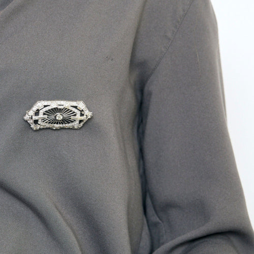 Broche Broche Art déco en or blanc et diamants 58 Facettes 350374