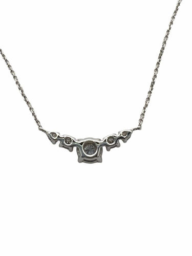 Valkokulta ja timantti kaulakoru