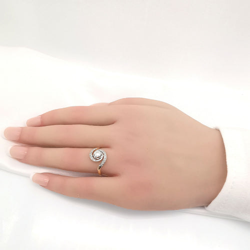 Bague 55 Bague tourbillon or et diamants 58 Facettes