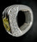 Bague 56 Bague en platine serti d'un diamant jaune taille radiant de 3,28 carats 58 Facettes