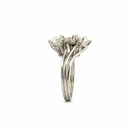 Old ring in platinum and diamonds