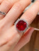 Bague 53 Bague en or blanc, sertie d'une importante tourmaline rouge intense ( Rubellite ) 58 Facettes