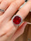 Bague 53 Bague en or blanc, sertie d'une importante tourmaline rouge intense ( Rubellite ) 58 Facettes