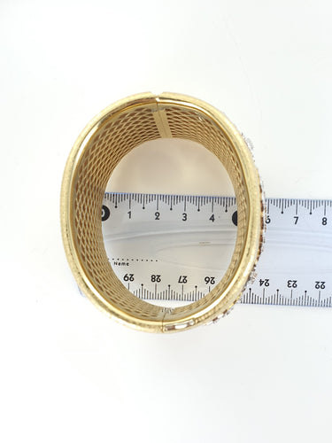 Bracelet Bracelet Manchette or jaune et diamants 58 Facettes