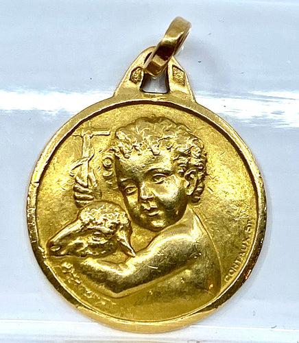 Pendentif Médaille en or 18 carats représentant Saint Jean Baptiste 58 Facettes