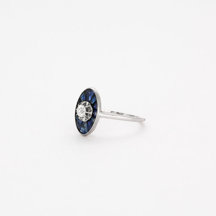 Ring platinum Art Deco sapphire diamond